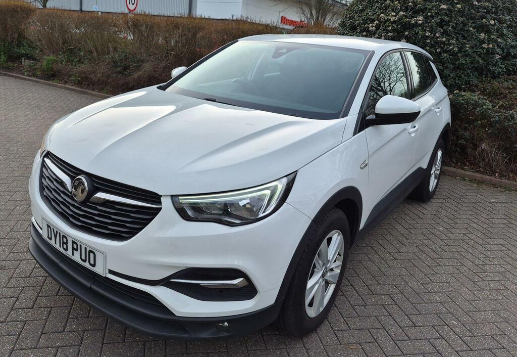 Vauxhall Grandland X Se White #5
