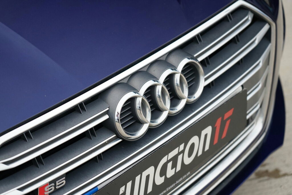 Audi S5 Tfsi V6 Black Edition Black #32