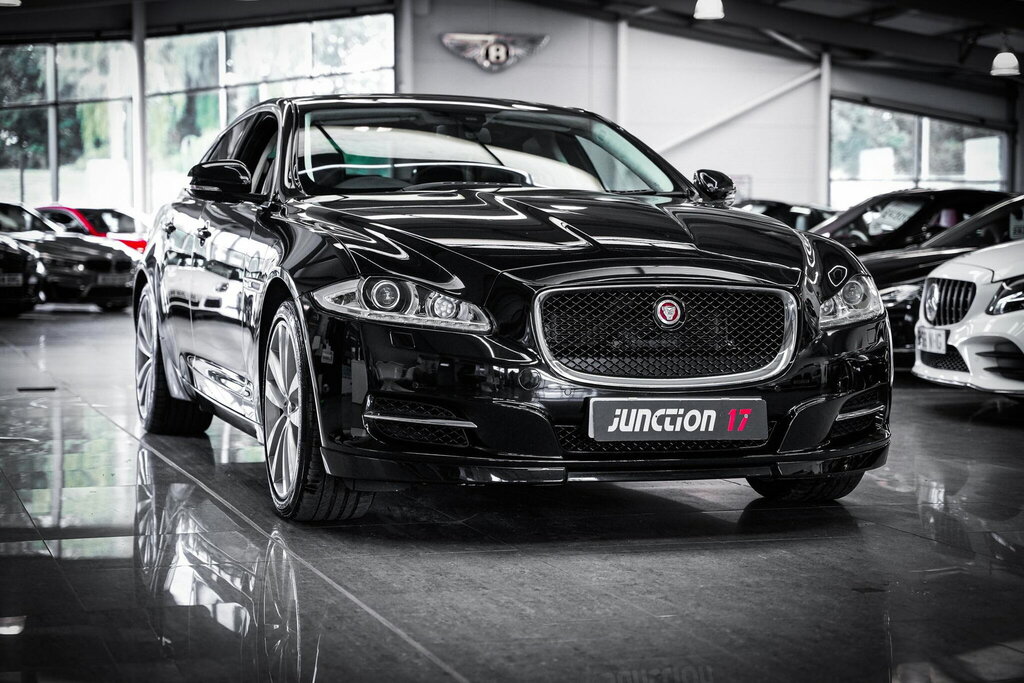 Jaguar XJ Xj Portfolio V6 D Silver #7