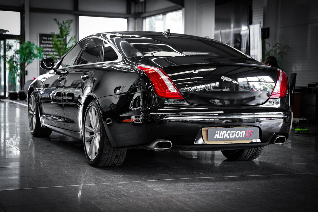 Jaguar XJ Xj Portfolio V6 D Silver #10
