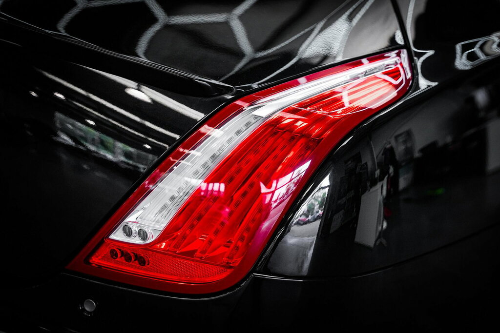 Jaguar XJ Xj Portfolio V6 D Silver #34