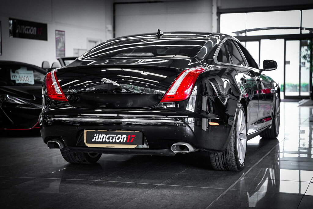 Jaguar XJ Xj Portfolio V6 D Silver #12