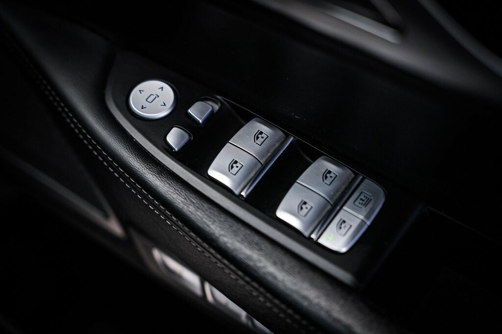 BMW 7 Series 730Ld M Sport #49