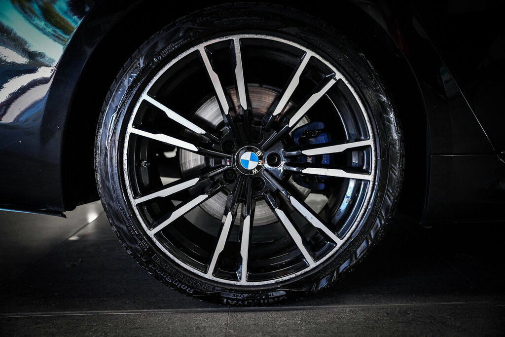 BMW 7 Series 730Ld M Sport #24