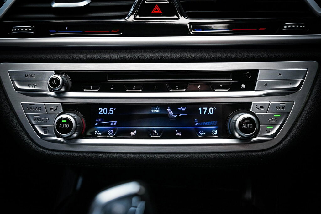 BMW 7 Series 730Ld M Sport #37