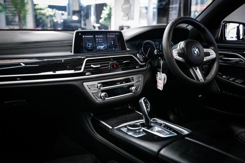 BMW 7 Series 730Ld M Sport #20