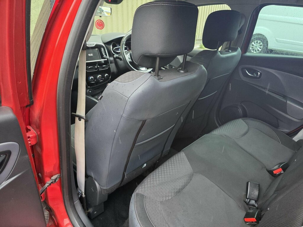 Renault Clio 1.1 Expression Plus 16V 75 Bhp White #15