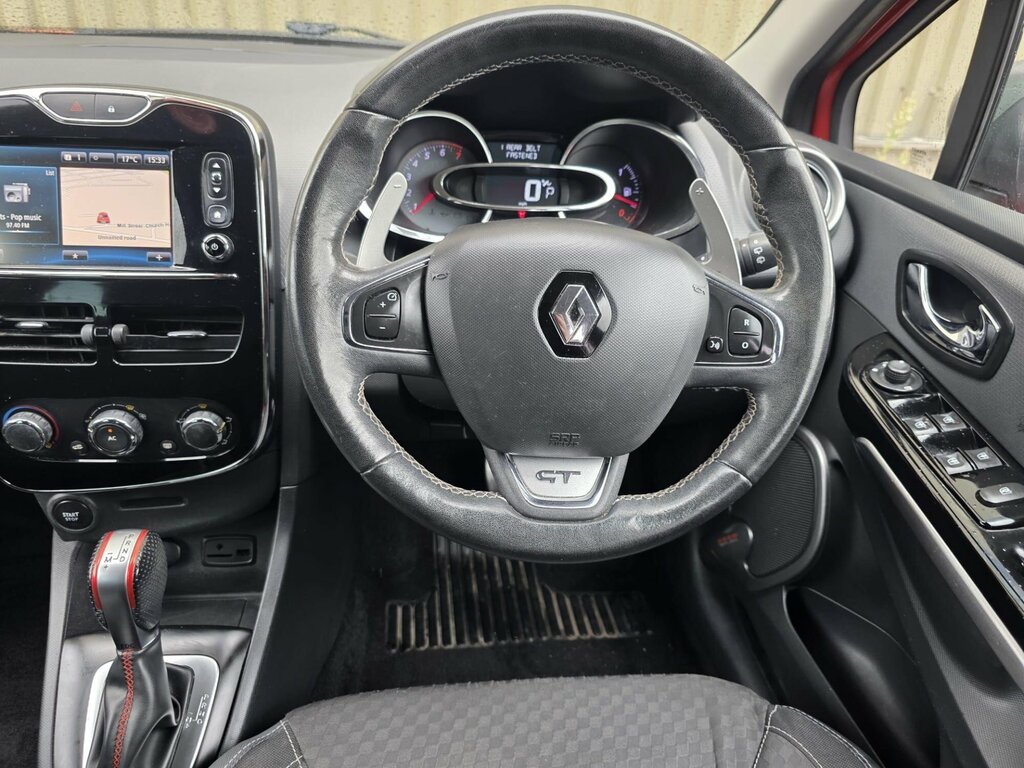 Renault Clio 1.1 Expression Plus 16V 75 Bhp White #26