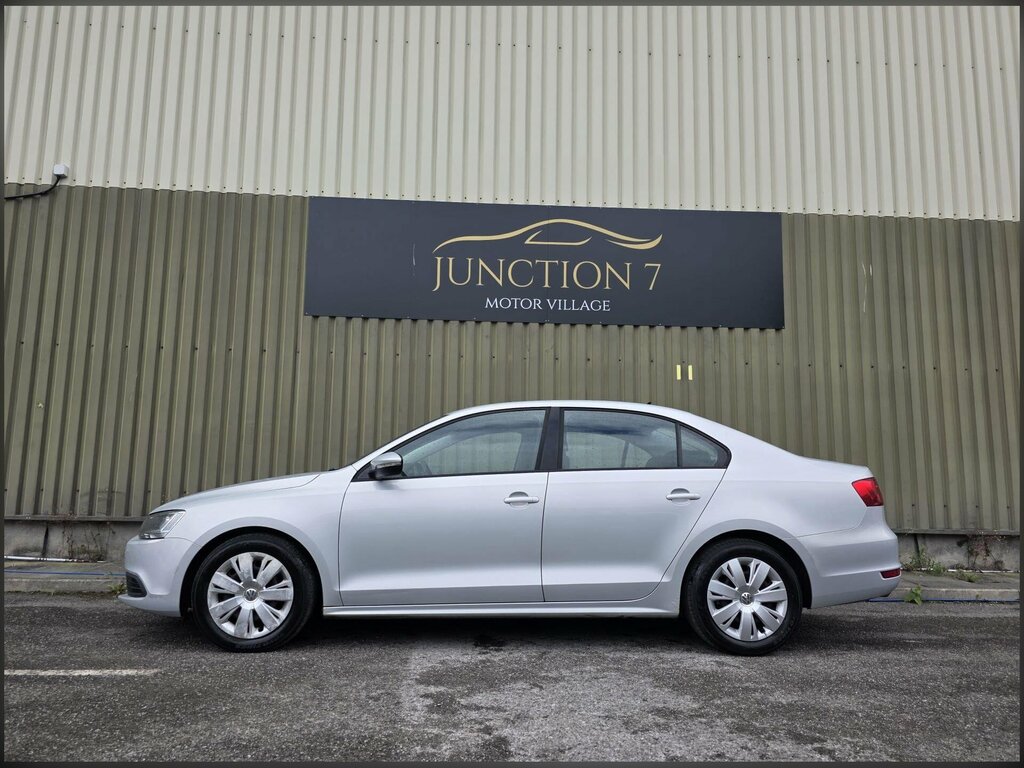 Volkswagen Jetta 1.6 Tdi Bluemotion Tech S Euro 5 Ss Silver #4