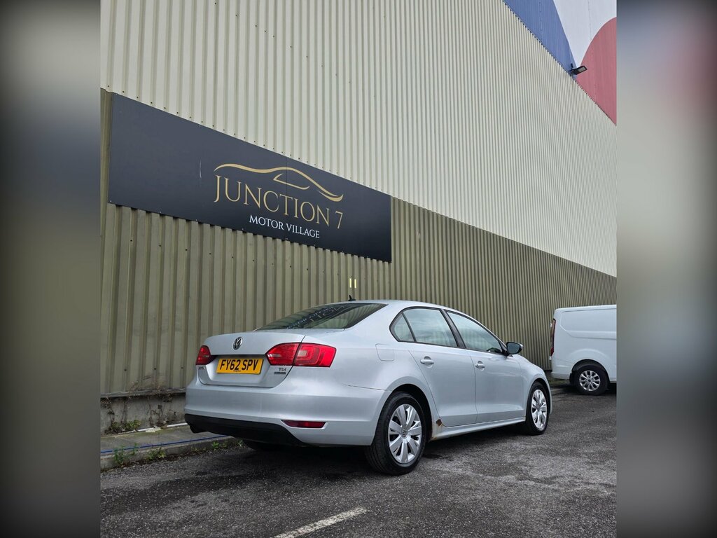 Volkswagen Jetta S Silver #7