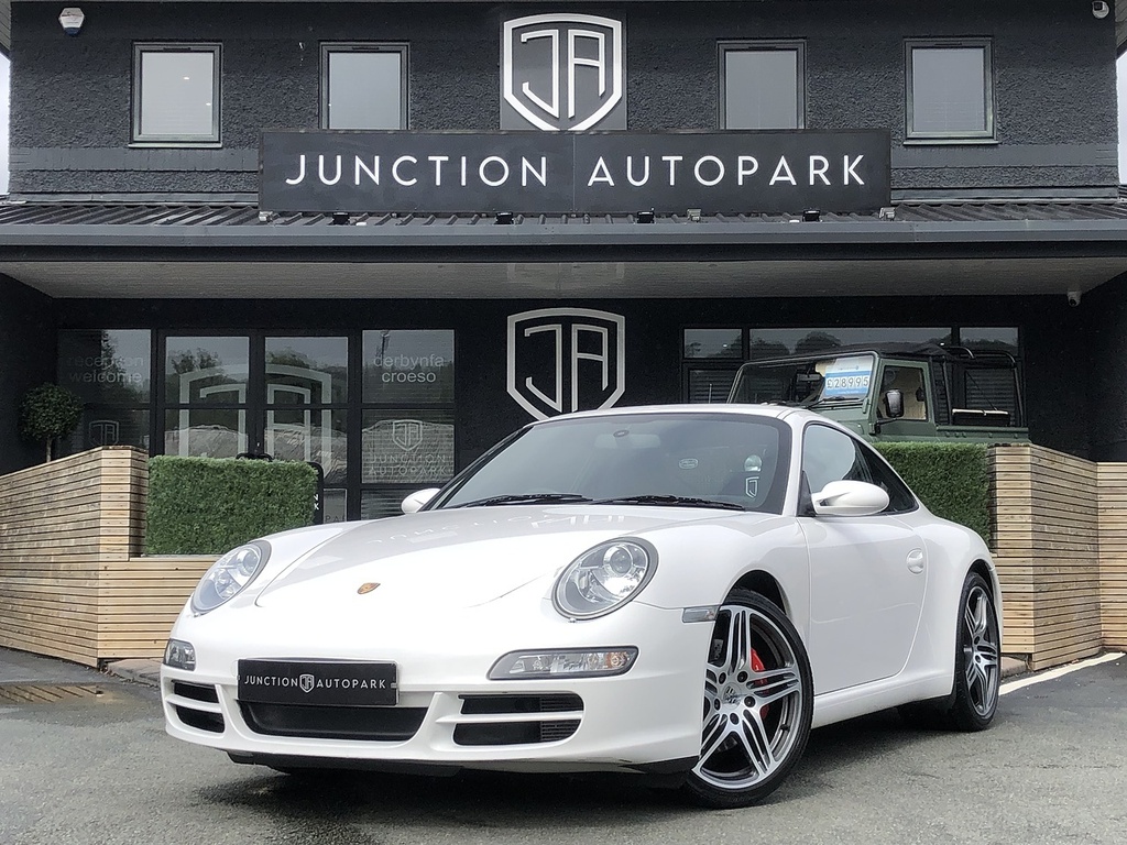 Porsche 911 Carrera S White #2