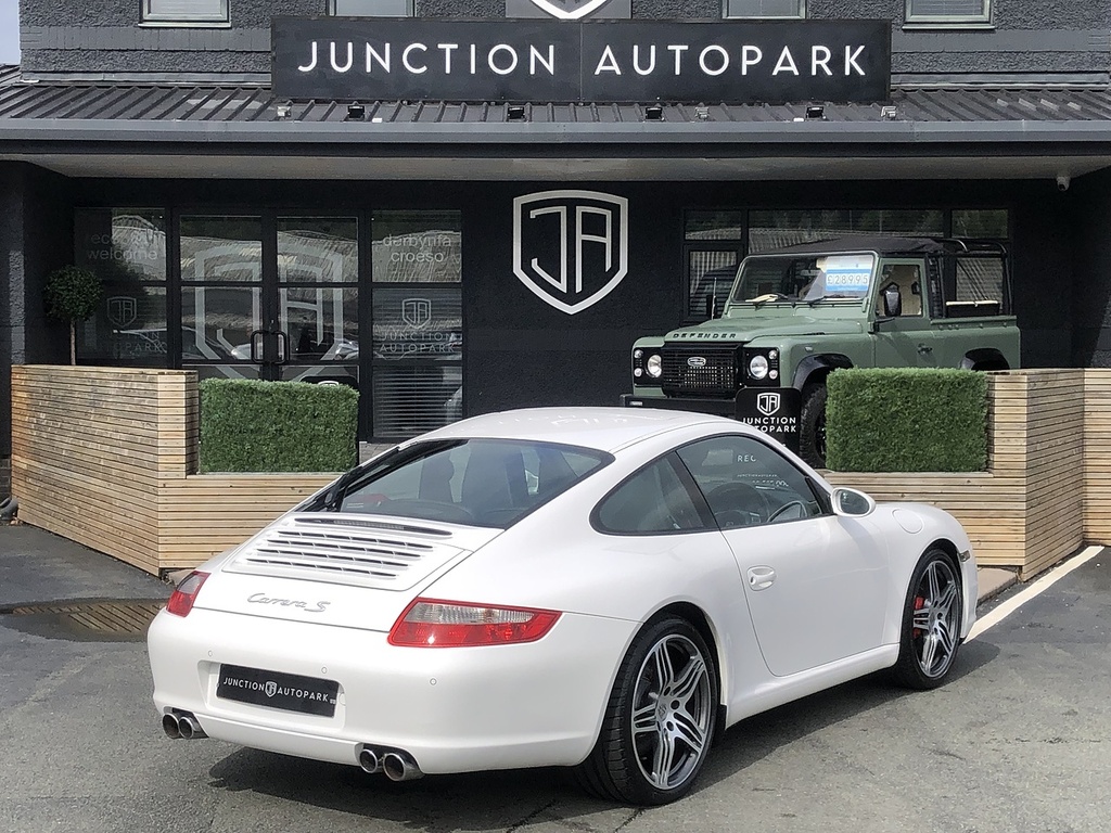 Porsche 911 Carrera S White #6
