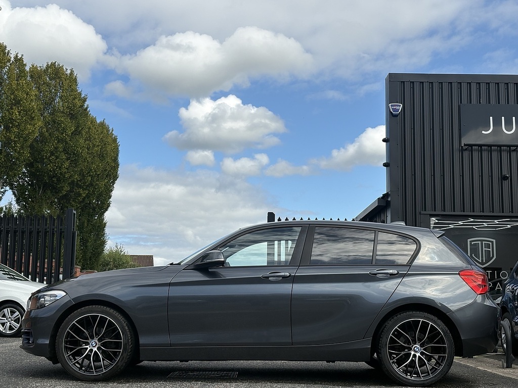 BMW 1 Series 118D Sport Grey #4
