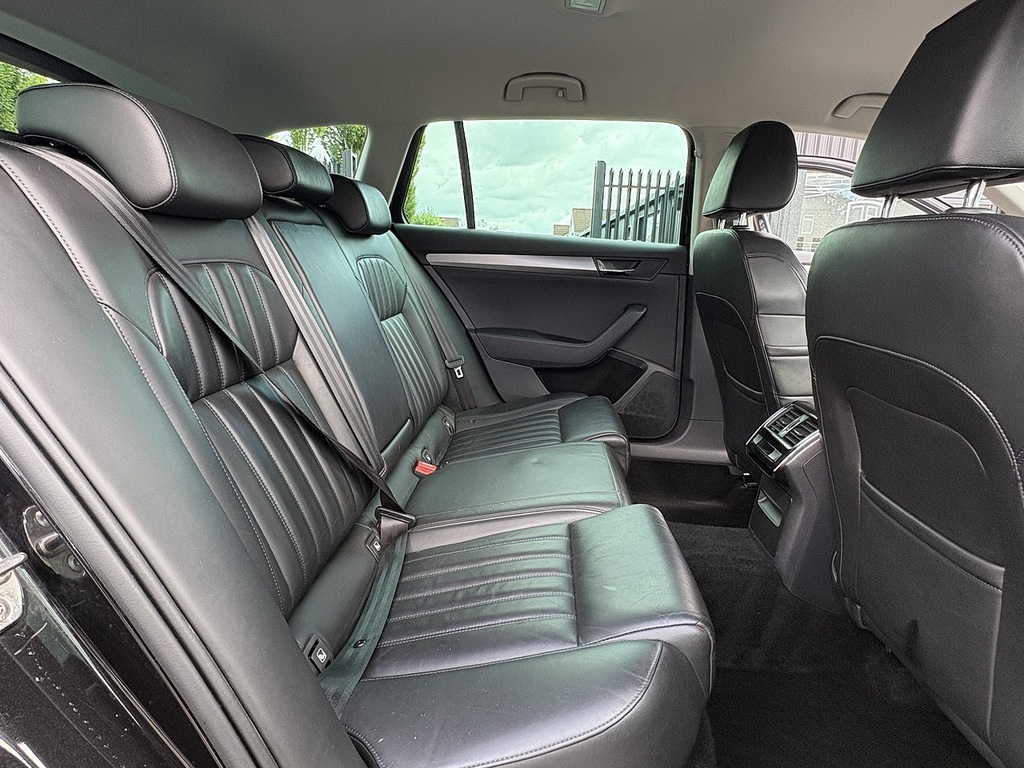 Skoda Superb Tsi Act Se L Executive Black #5