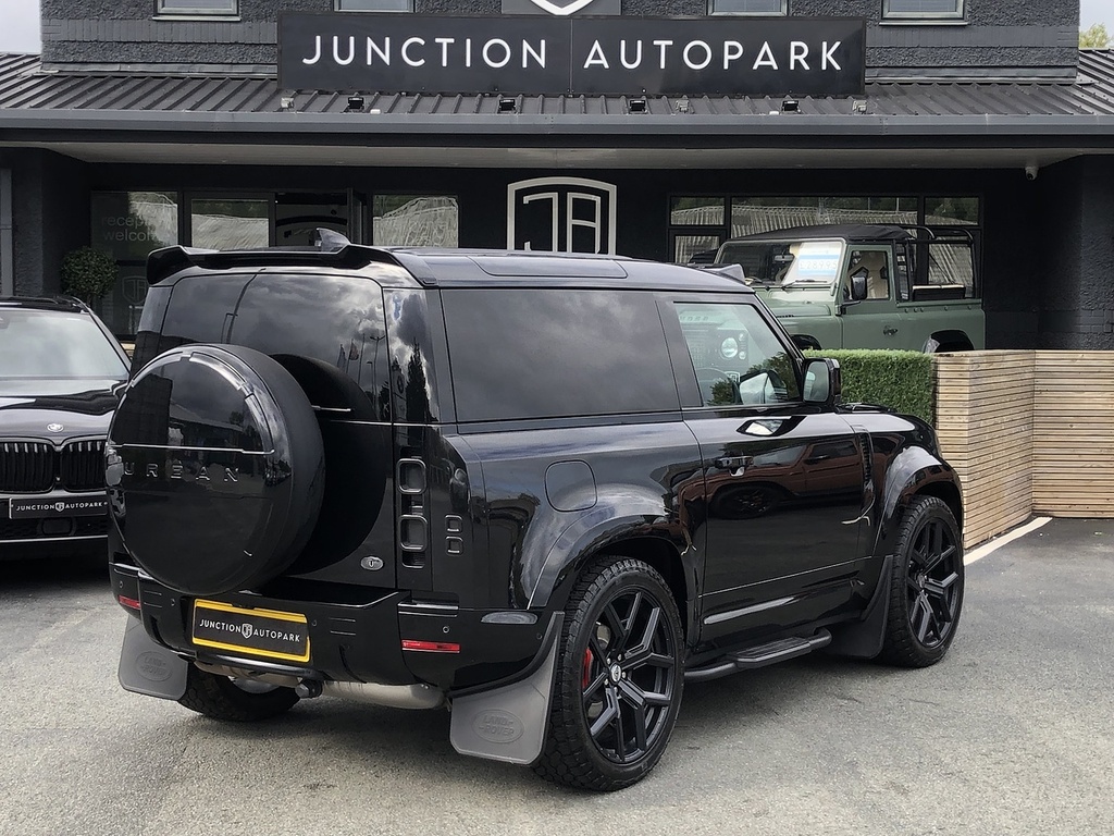 Land Rover Defender 90 D250 Mhev S Black #6