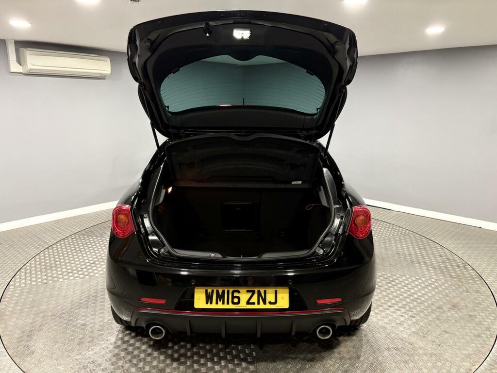 Alfa Romeo Giulietta 1.6 Jtdm White #38