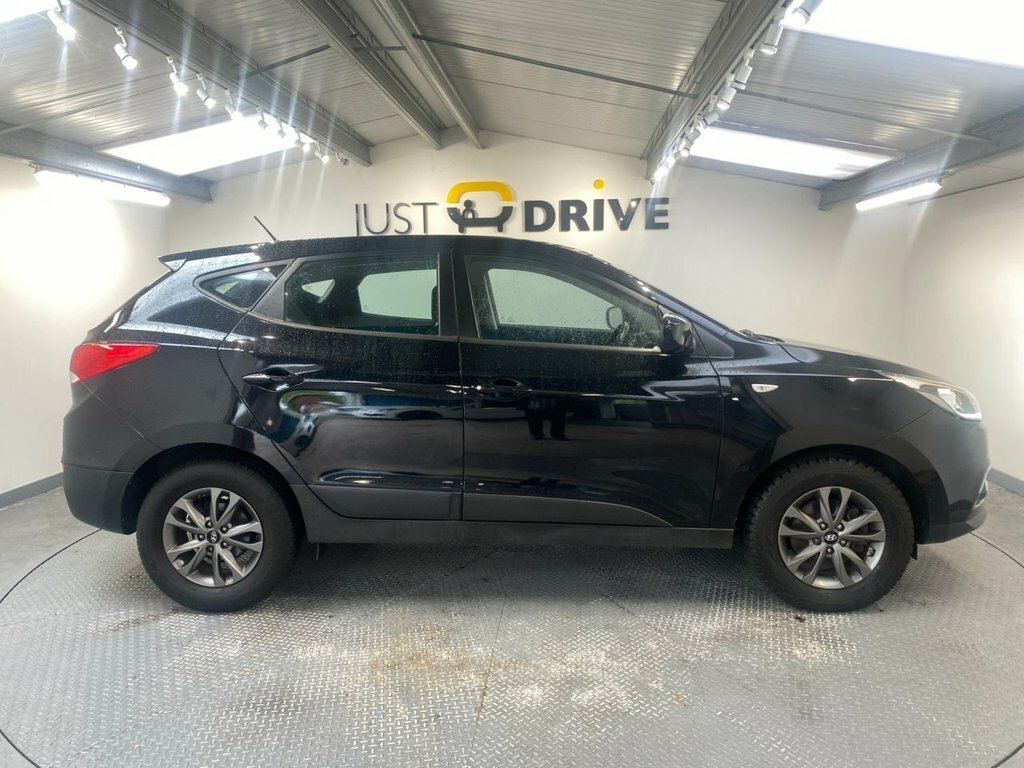 Hyundai Ix35 1.7L S Black #6