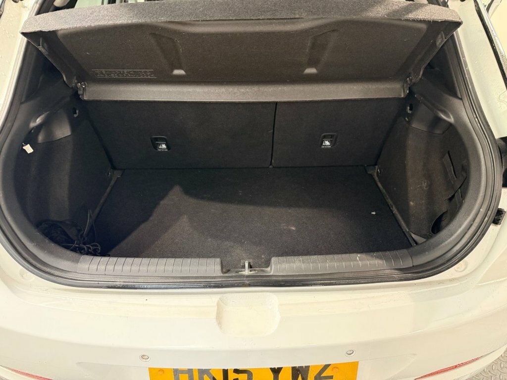 Hyundai I20 Hatchback Silver #26