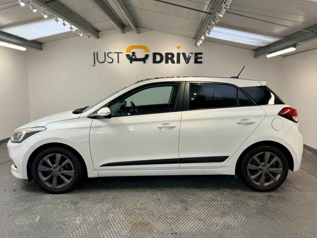 Hyundai I20 1.4L Premium Se White #3