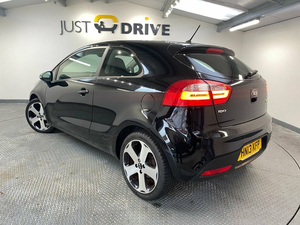 Kia RIO 1.4L 3 Black #3