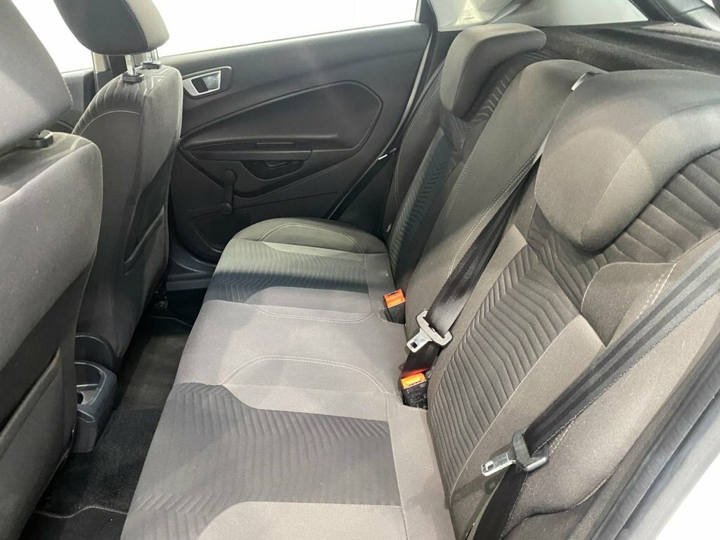 Ford Fiesta 1.25 82 Zetec Blue #24