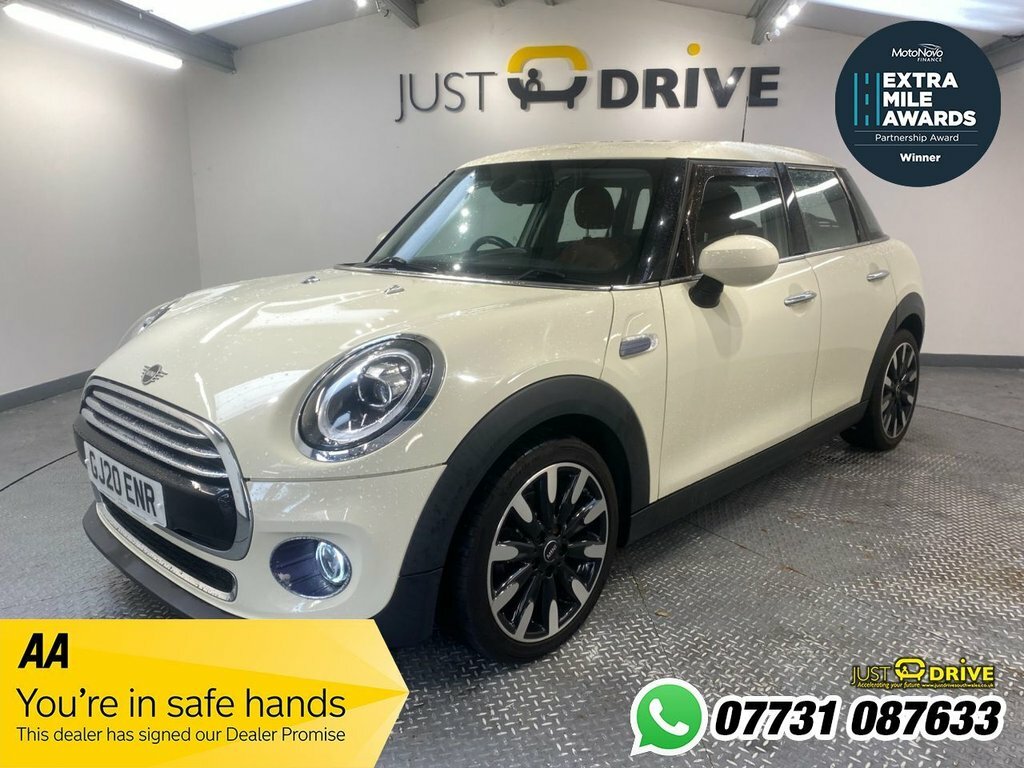 Mini Hatch 1.5L Cooper Exclusive White