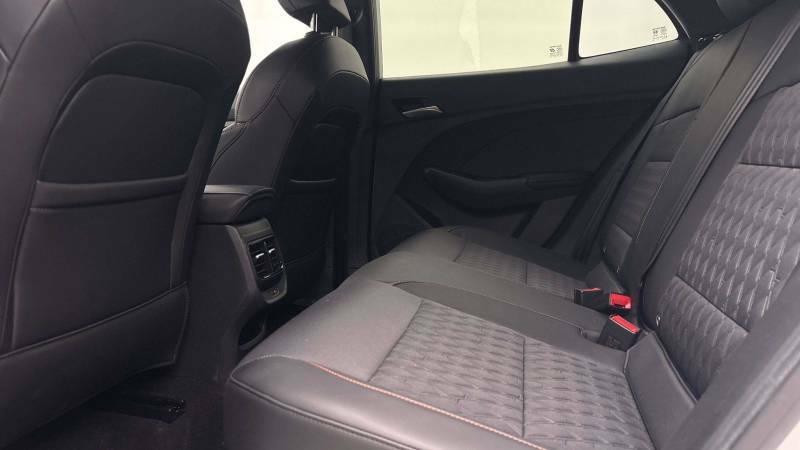 MG MG3 1.5 Hybrid Trophy Red #9