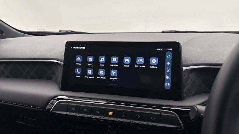 MG MG3 1.5 Hybrid Trophy White #4