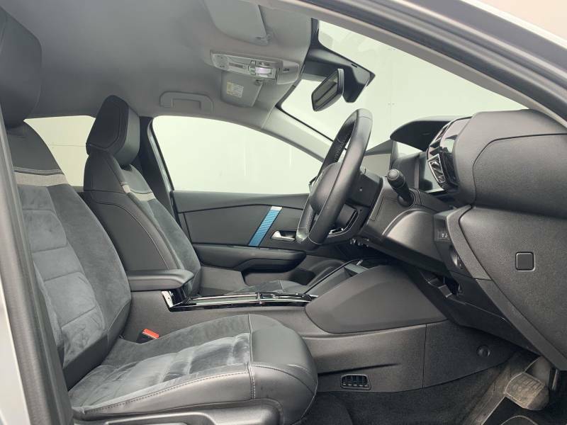 Citroen e-C4 50Kwh Shine Plus Fastback 7.4Kw Charger Grey #2