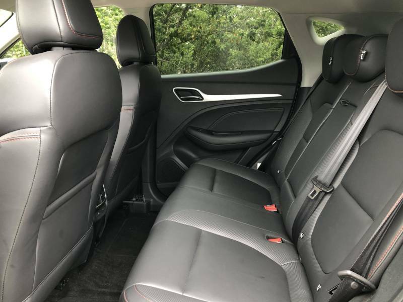 MG ZS 130Kw Trophy Connect Ev 51Kwh Black #3