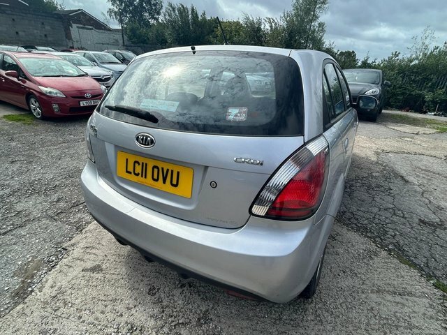 Kia RIO 1.5 Crdi 2 Silver #6
