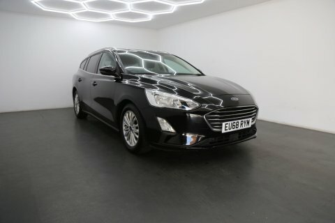 Ford Focus 1.0T Ecoboost Titanium EU68RYM Black