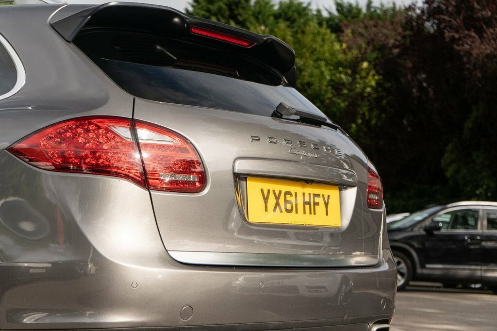 Porsche Cayenne 2011 3.0 D V6 Tiptronic 4Wd White #35