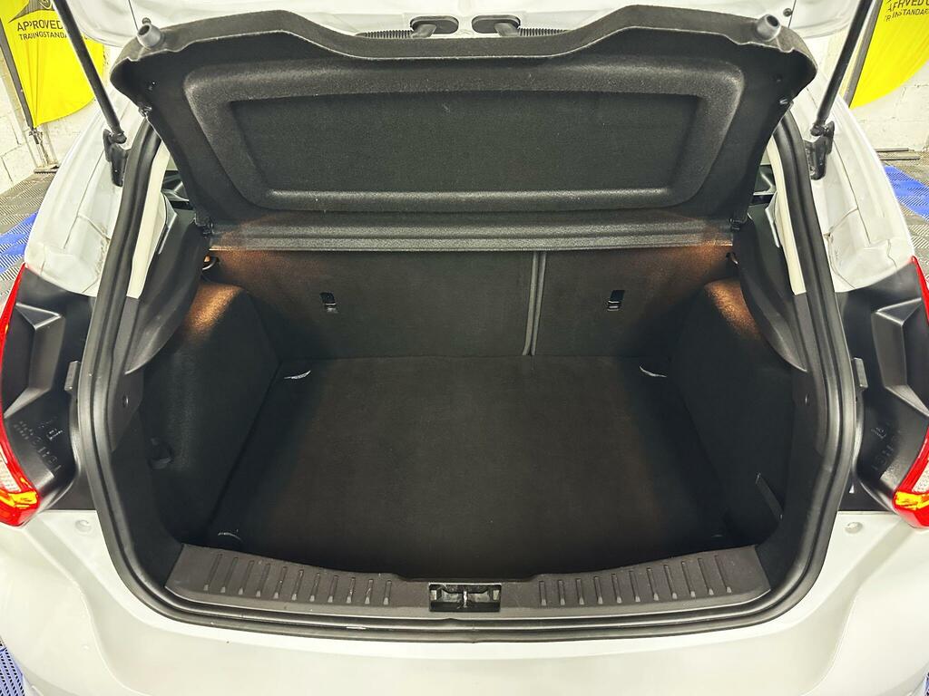 Ford Focus 1.6 Tdci Titanium Navigator White #54