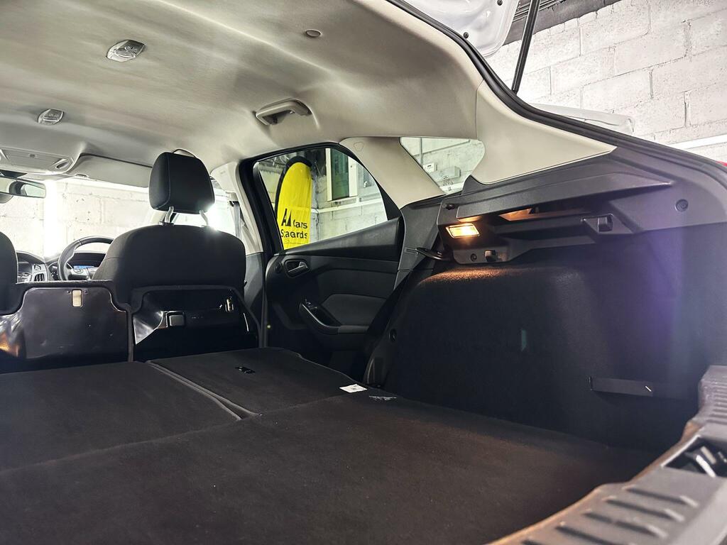 Ford Focus 1.6 Tdci Titanium Navigator White #59