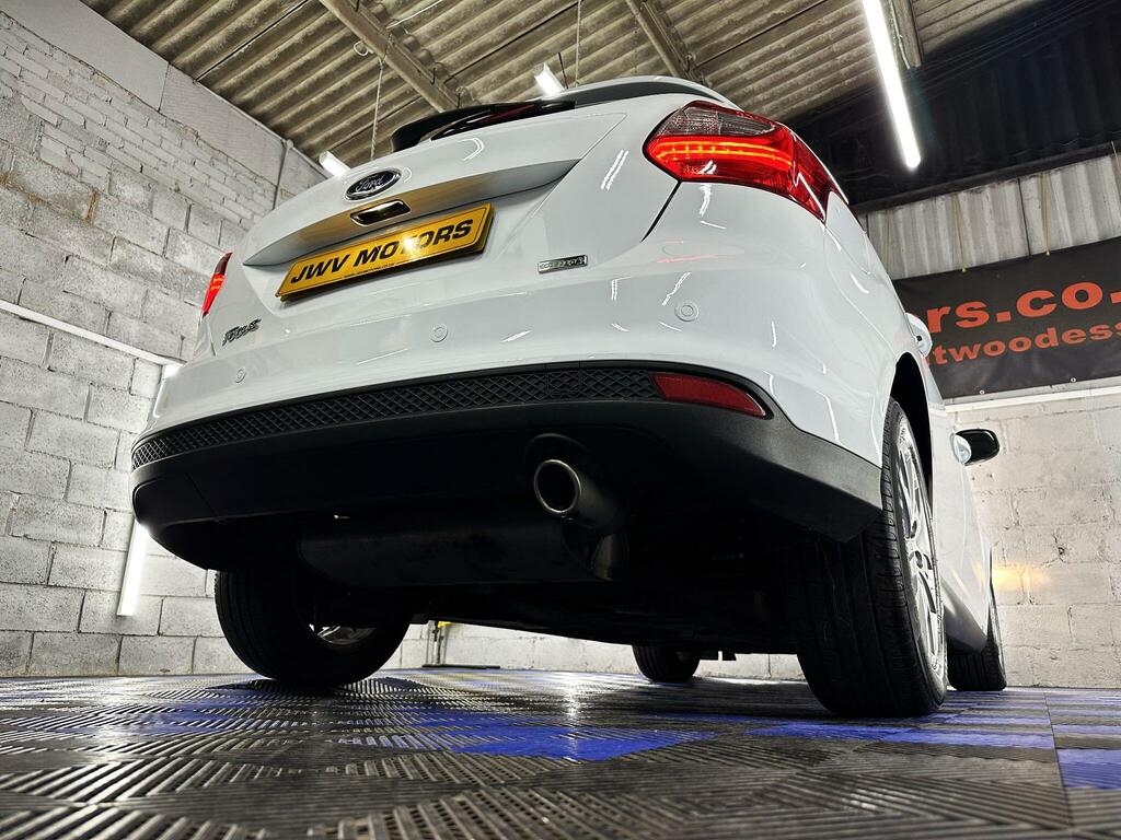Ford Focus 1.6 Tdci Titanium Navigator White #49