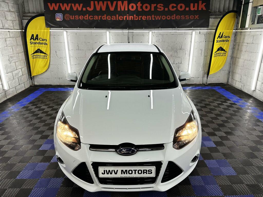 Ford Focus 1.6T Ecoboost Titanium Navigator Euro 5 Ss White #4