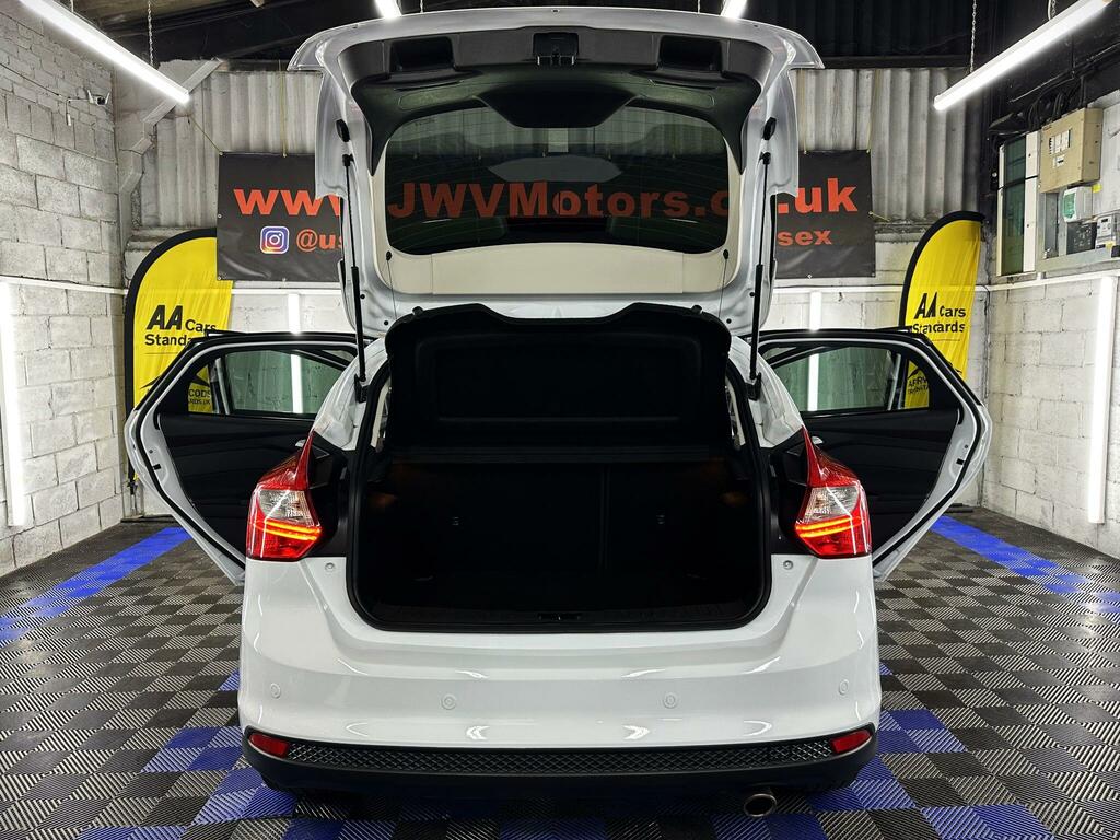 Ford Focus 1.6 Tdci Titanium Navigator White #30