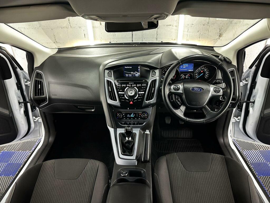 Ford Focus 1.6 Tdci Titanium Navigator White #21