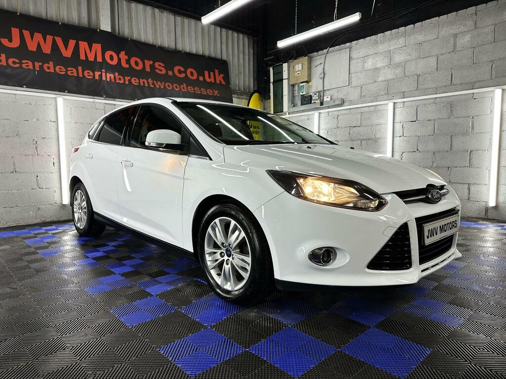 Ford Focus 1.6T Ecoboost Titanium Navigator Euro 5 Ss White
