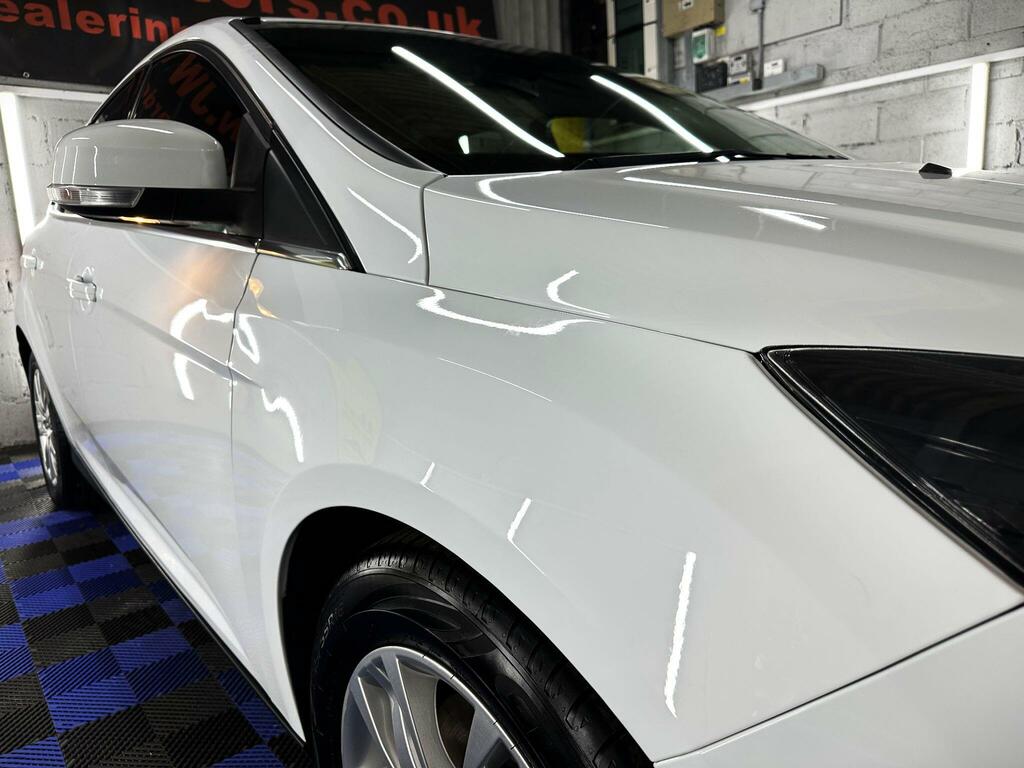 Ford Focus 1.6T Ecoboost Titanium Navigator Euro 5 Ss White #2
