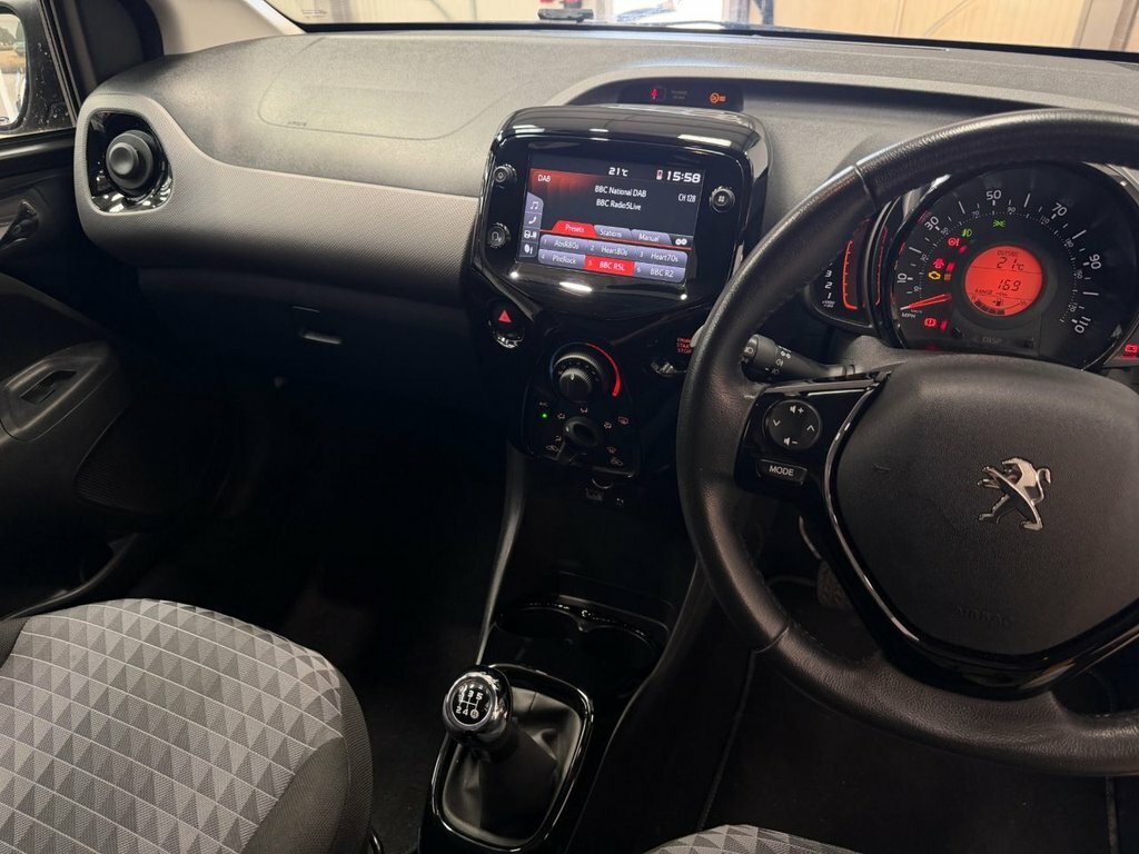 Peugeot 108 1L Allure Black #5