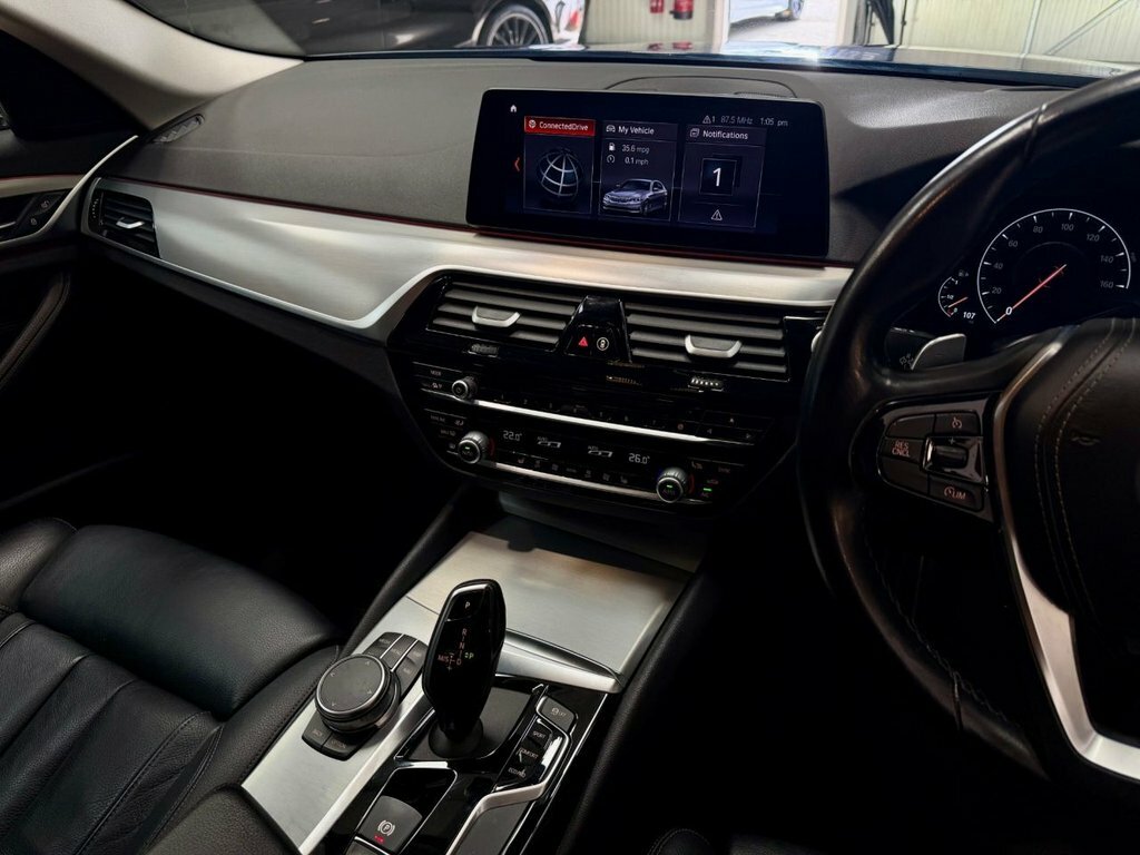 BMW 5 Series 2L Se Blue #4