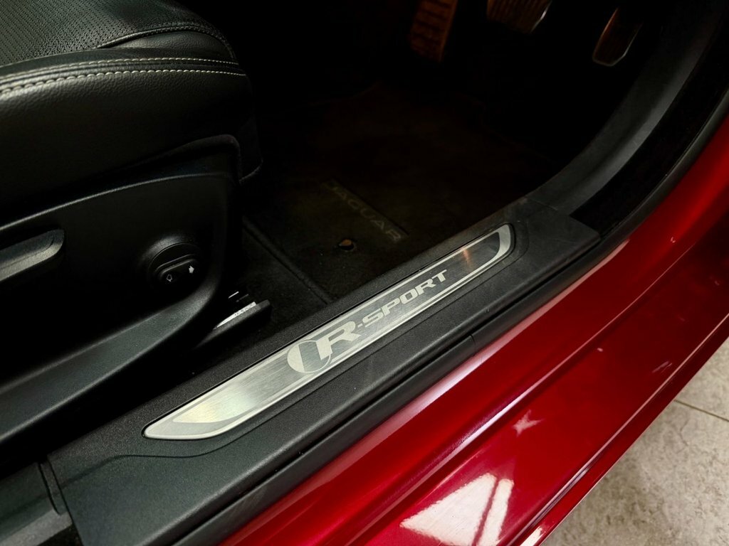 Jaguar XF 2L R-sport Red #2
