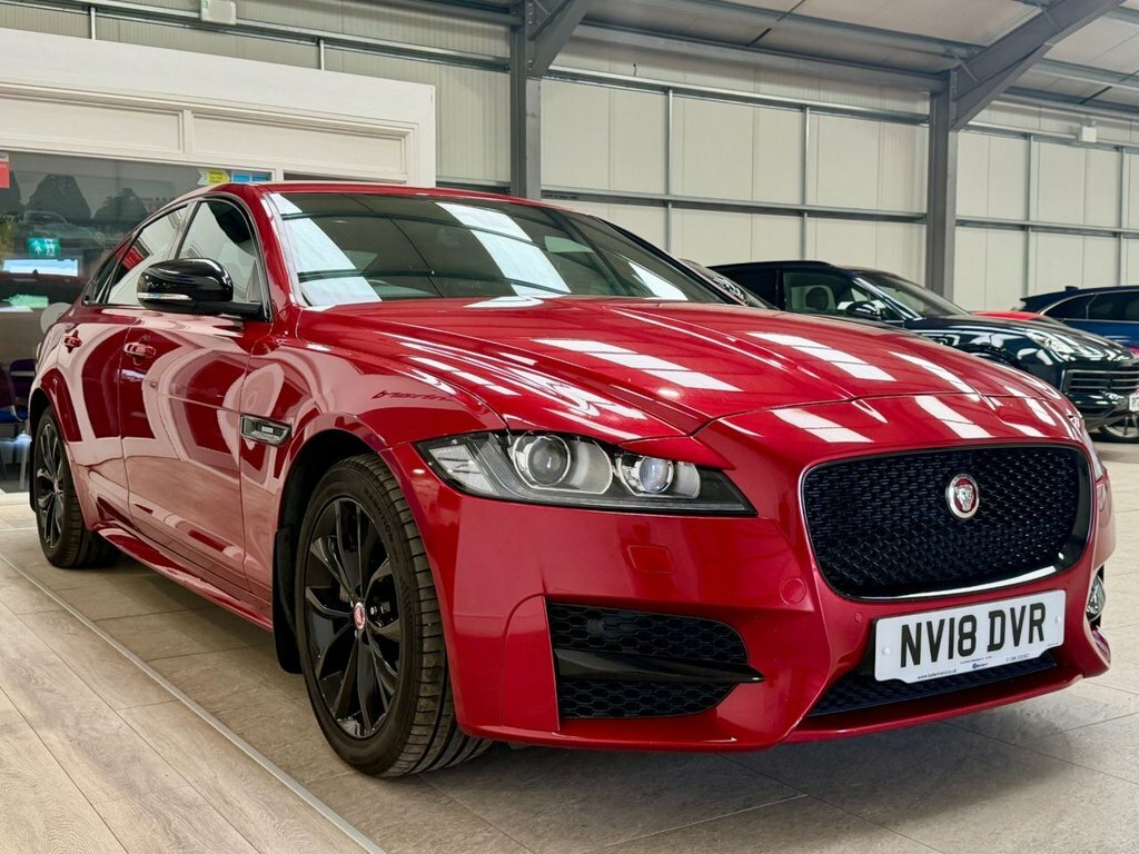 Jaguar XF 2L R-sport Red #4
