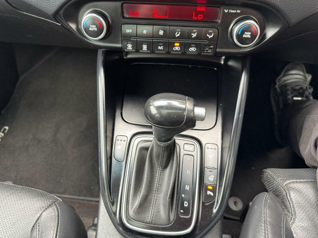 Kia Carens Sr7 Isg Red #9