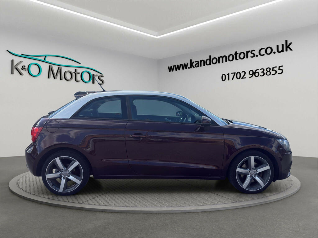 Audi A1 1.4 Tfsi Sport Euro 5 Ss Red #3