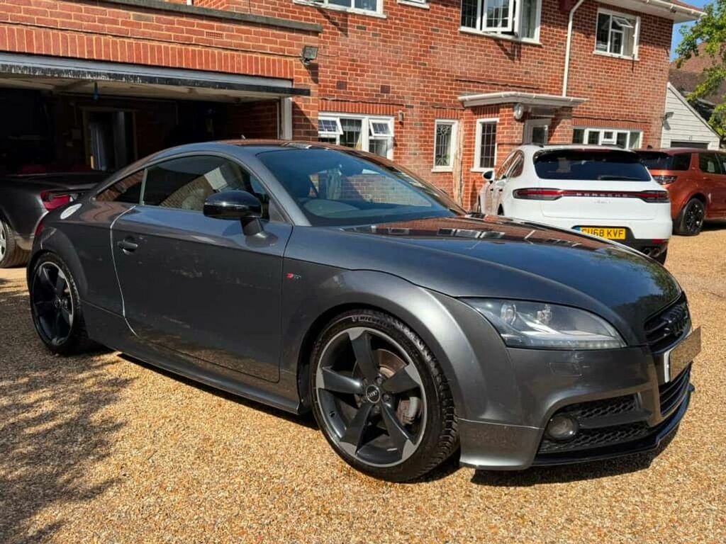 Audi TT Tfsi Black Edition Amplified Black Edition Grey