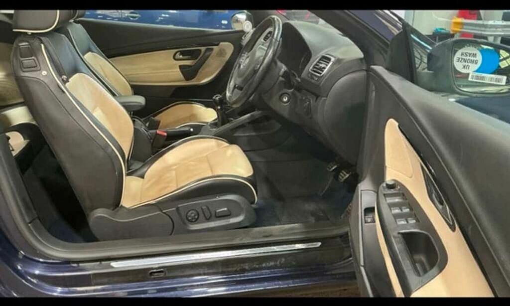 Volkswagen EOS Convertible Black #12