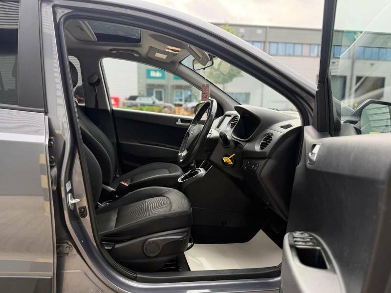 Hyundai I10 Hatchback White #7